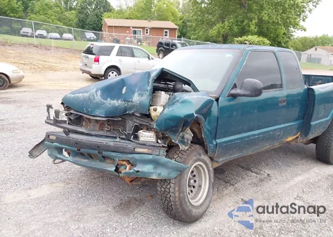 1996 Chevrolet S Truck S10 из США, поврежденный, VIN 1GCDT19W3T8136442